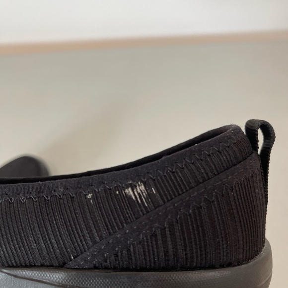 Bzees Slip on Rosie shoe in a women's size 9.5 work comfort walking career - Picture 6 of 11